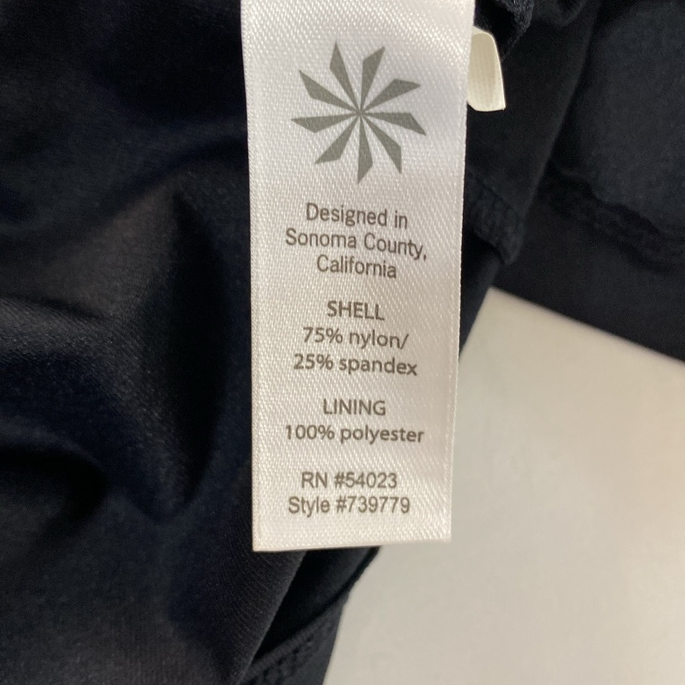 Athleta Dress Size XS Adjustable Straps Shelf Bra Moisture-Wicking Outdoor Beach - Picture 7 of 10